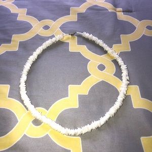 Summer White Puka Chip Shell Necklace (22 in)
